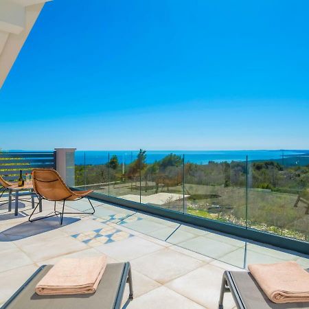 Villa A-R-T Коромачно Экстерьер фото